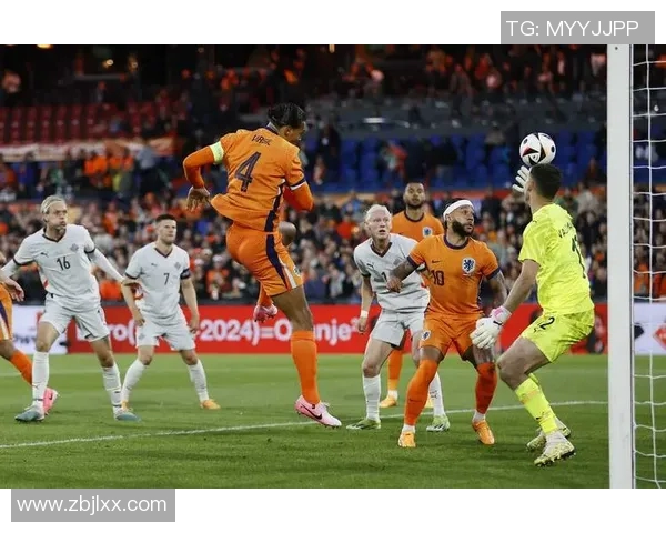 日本与荷兰足球友谊赛精彩回顾与赛后分析