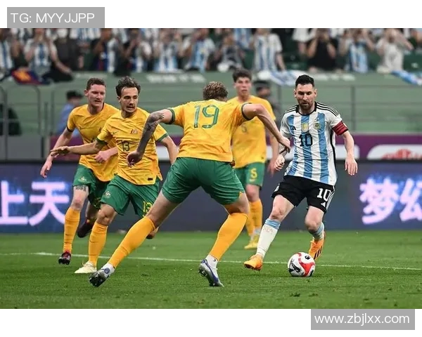 梅西引领阿根廷国家队重返巅峰之路背后的故事与挑战